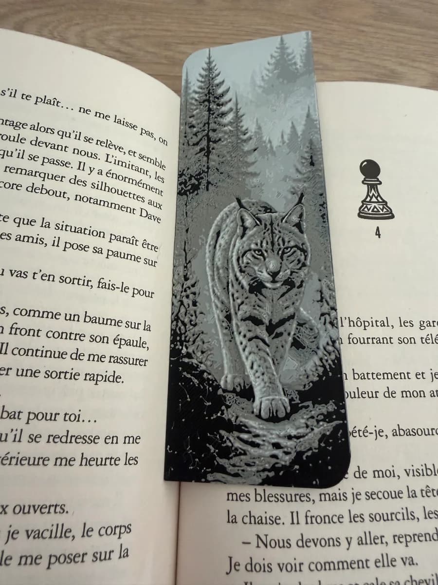 Marque page : Lynx dans la foret