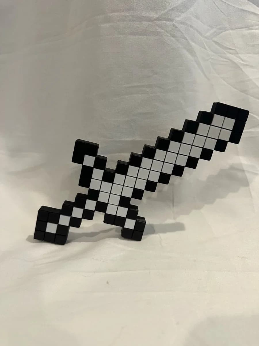 Epée pixelisée style Minecraft